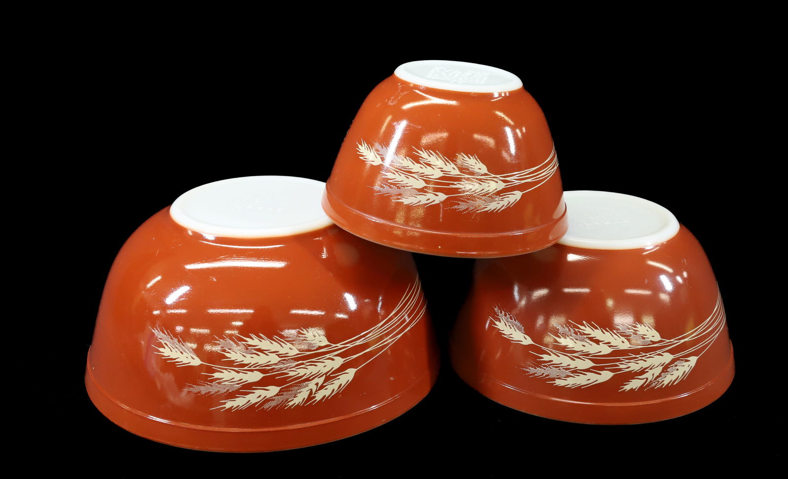 (3) PYREX NESTED MIXING BOWLS (1 of 4)