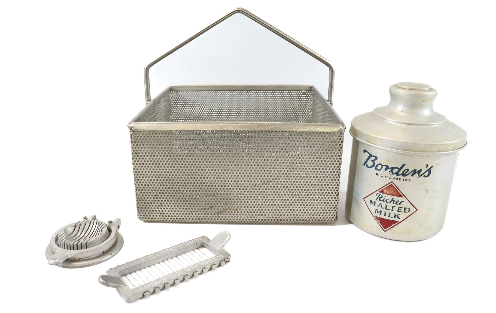 MALTED MILK TIN, SLICERS AND METAL BASKET (1 of 6)