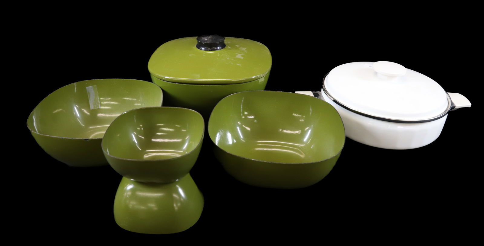 MIKASA AND CATHRINEHOLM ENAMELWARE (1 of 5)