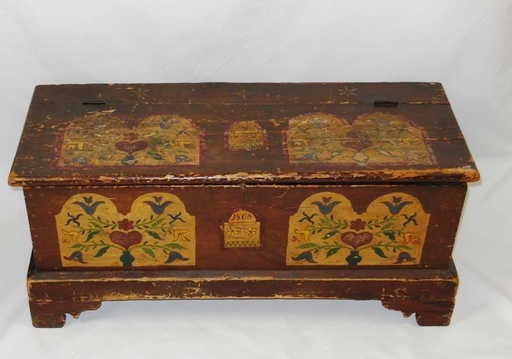 261: Pennsylvania Dutch Painted Blanket Chest - 261: Pennsylvania Dutch Painted Blanket Chest