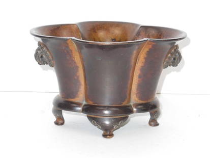 4 Lobe Bronze Incense Burner: 3 5/8" h x 5 1/2" Xuande Mark. Good Condition.