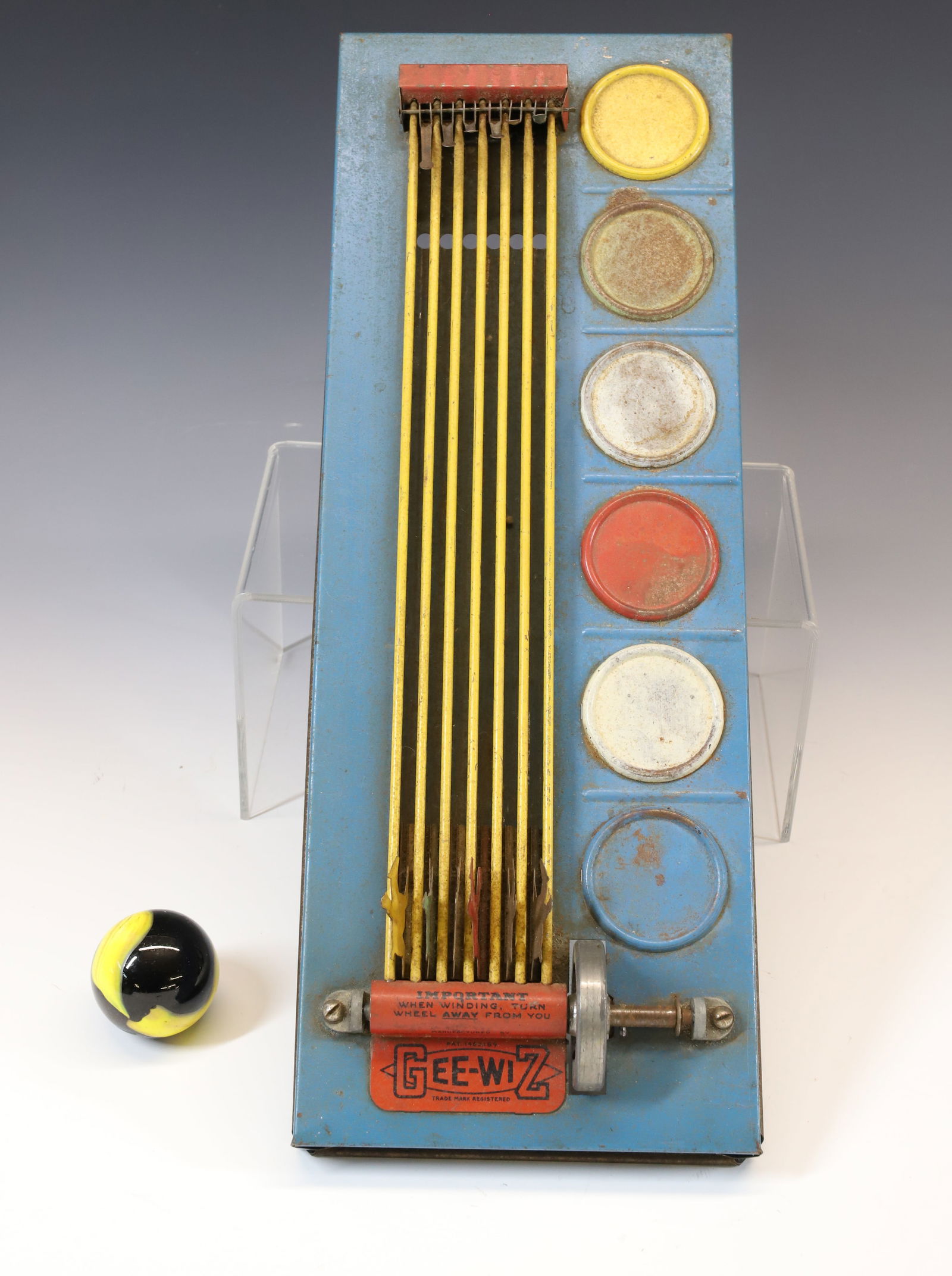 GEE-WIZ TIN GAME AND MARBLE (1 of 4)