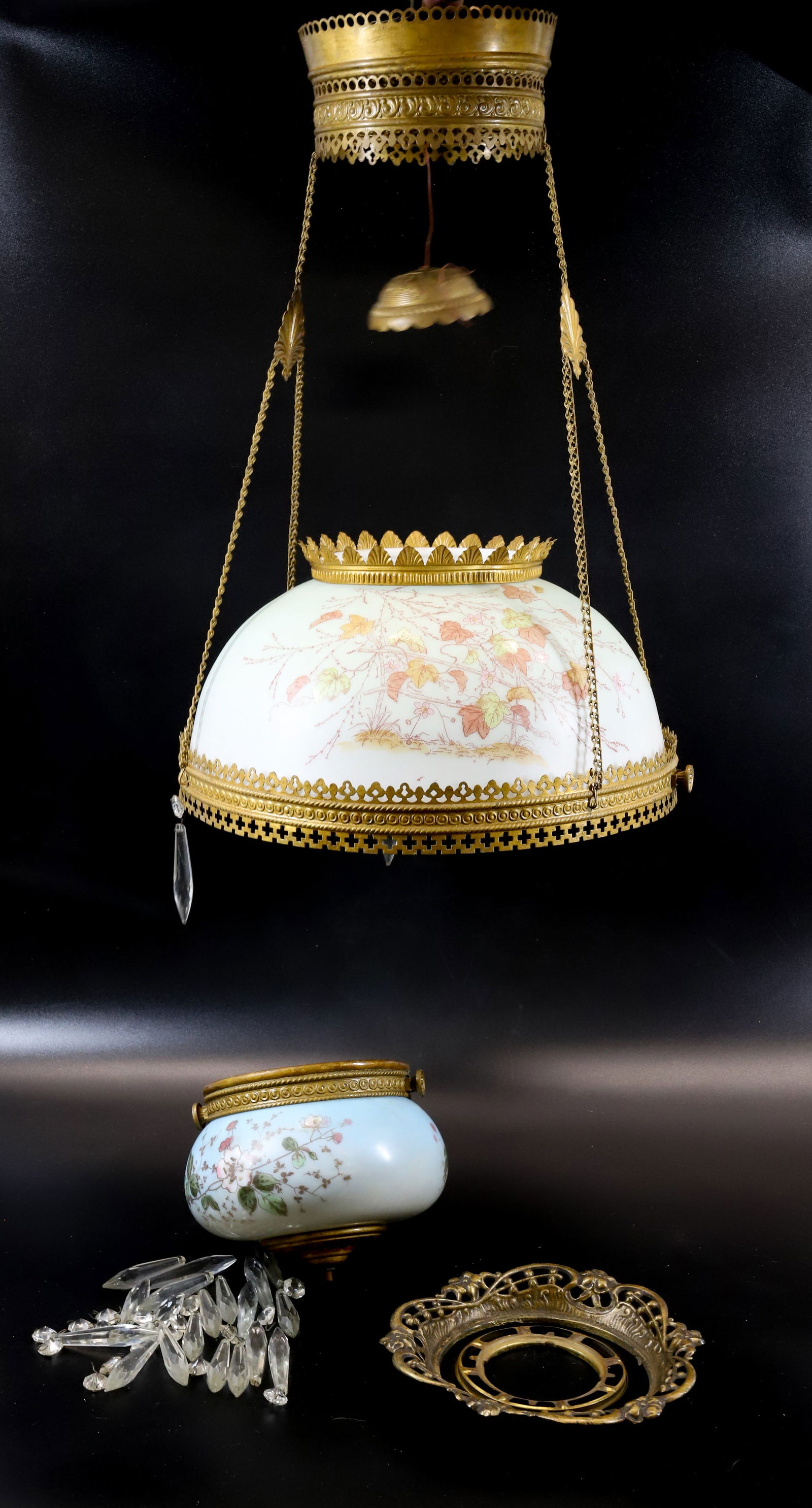 VICTORIAN HANGING LIGHT (1 of 4)