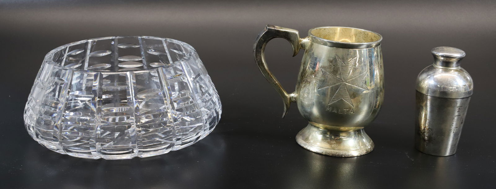 LOT OF SILVERPLATE AND BOWL (1 of 5)