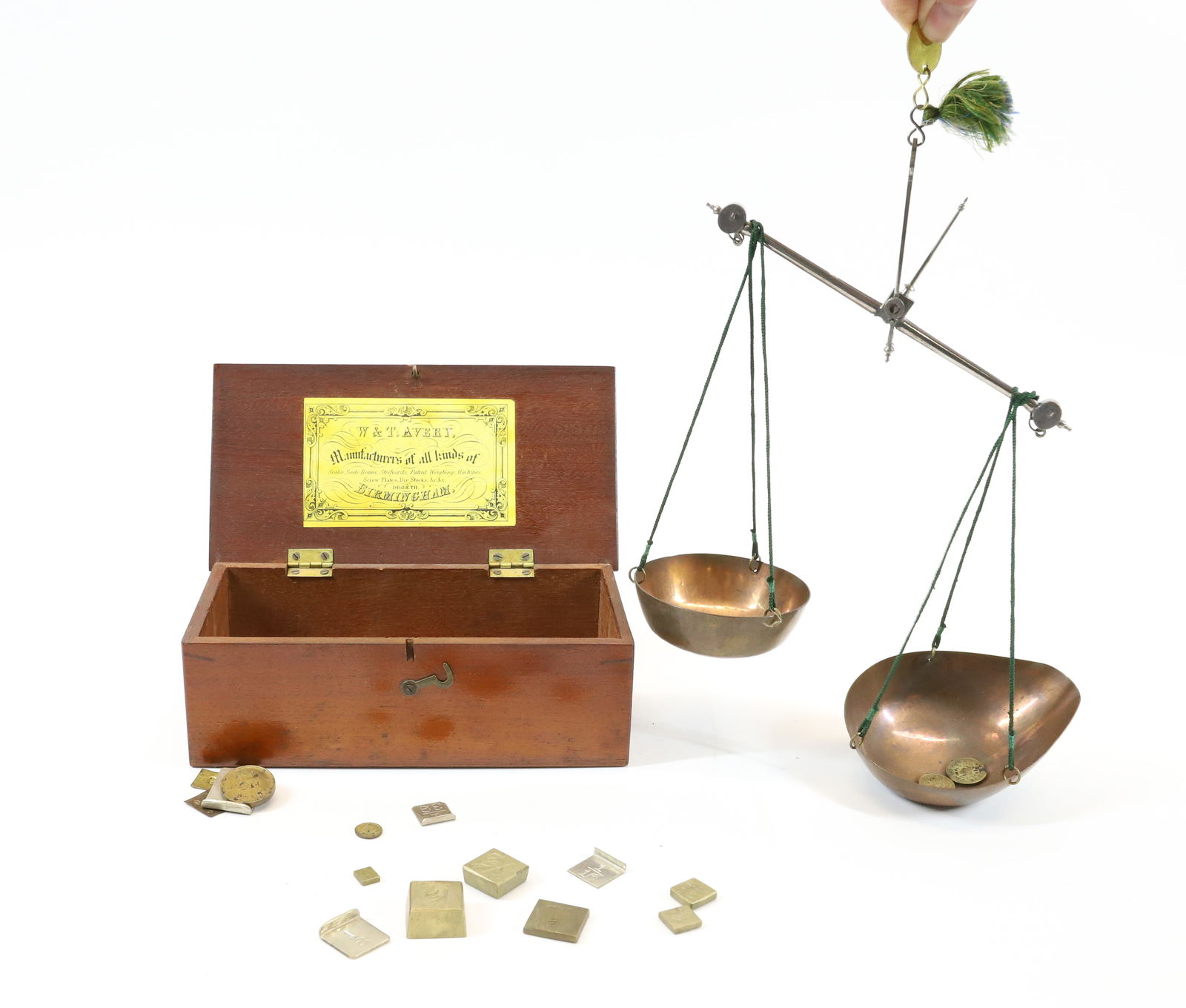 ANTIQUE TRAVEL SCALE (1 of 4)