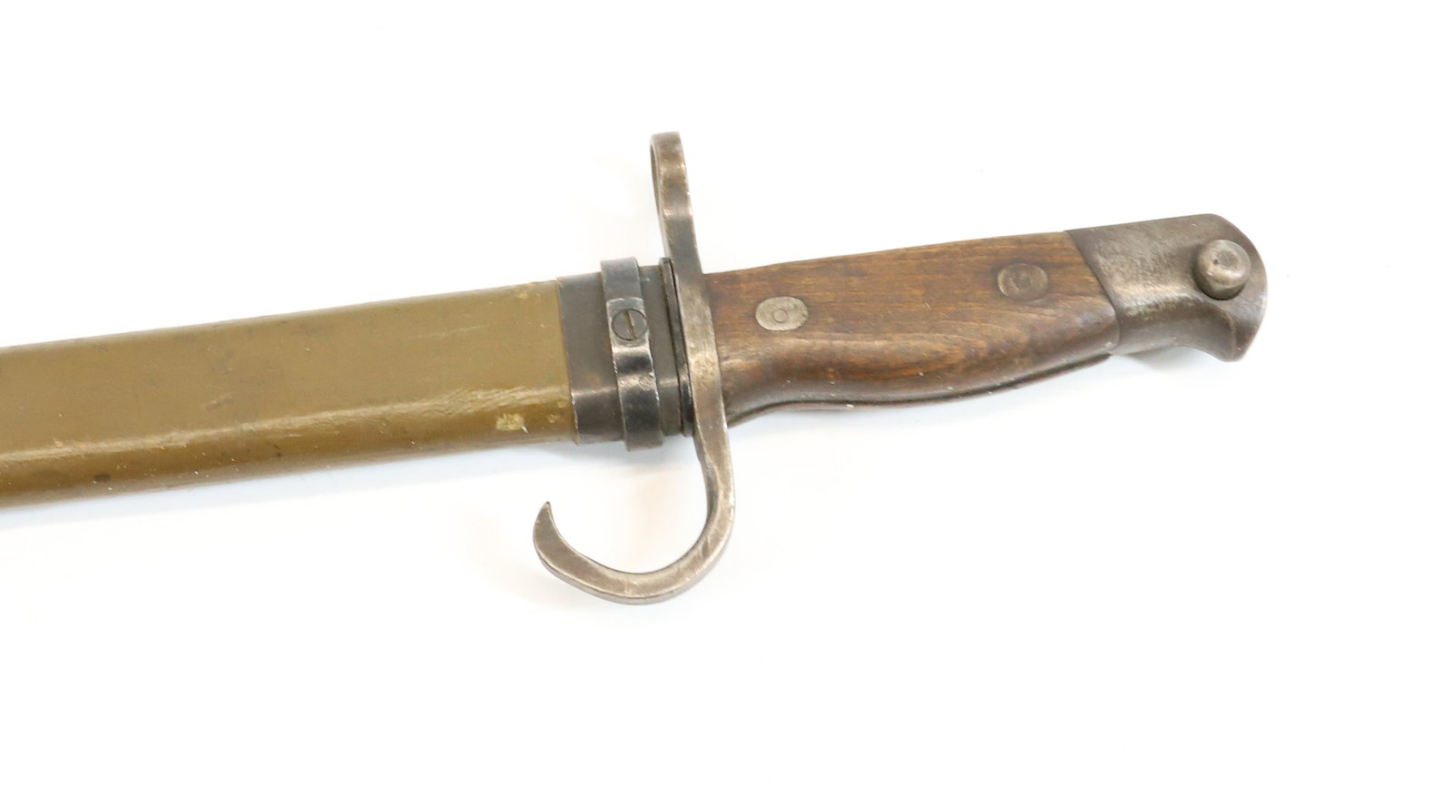 WWII JAPANESE RIFLE BAYONET WITH SCABBARD: MARKING AT BOTTOM OF BLADE. BLADE 15 3/4" L. PLEASE READ CAREFULLY - Terms for Purchasing and Shipping of Auction Items. Please read carefully before bidding. All payments for purchases will be made t