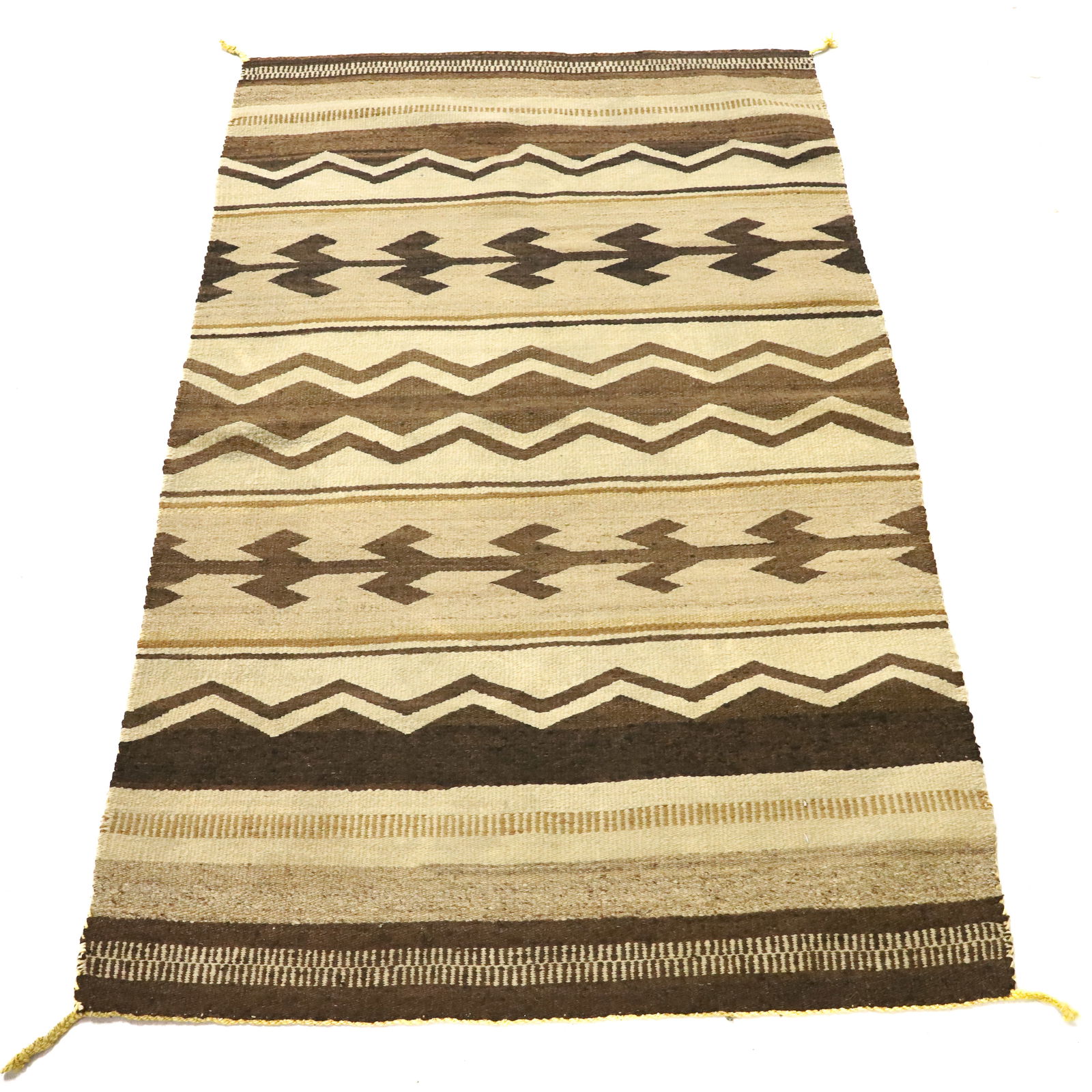 VINTAGE NATIVE AMERICAN RUG (1 of 3)