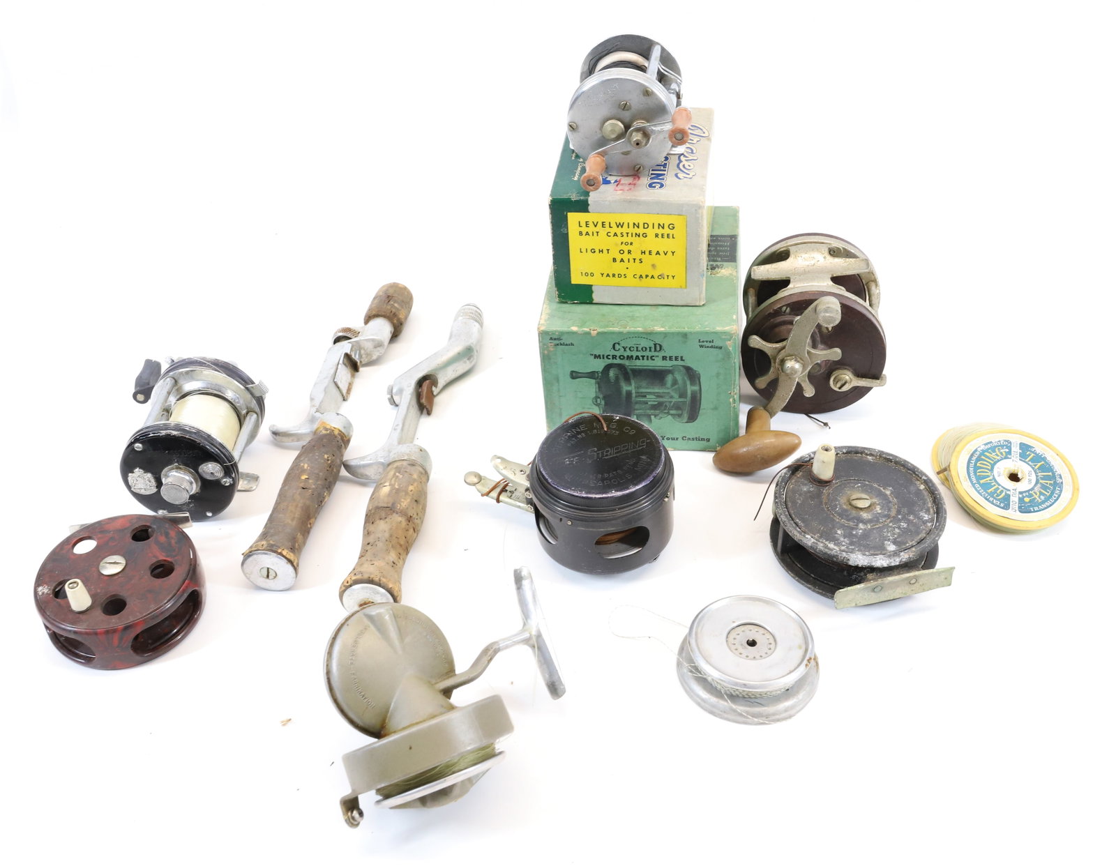 LOT OF VINTAGE FISHING REELS: VARIOUS SIZES AND BRANDS. ONE MRKD. UTICA, NY. AMBASSADEUR 6000, SWEDEN. TAC-L-KAST, MICHIGAN. FIX-REEL SWISS MADE. PERRINE MFG., MINNEAPOLIS. AND MORE. PLEASE READ CAREFULLY - Terms for Purchasing an
