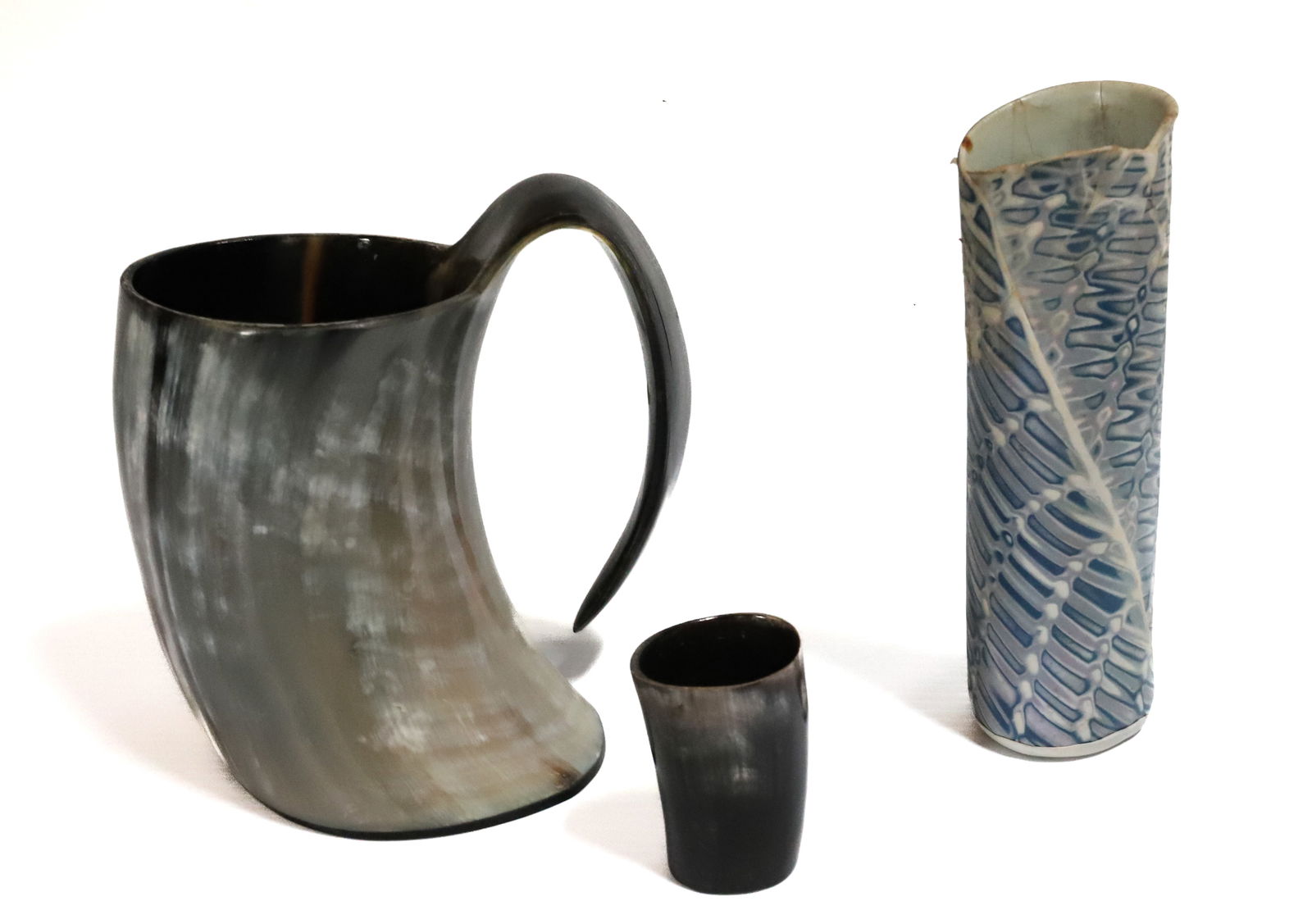 HORN MUG, CUP AND VASE (1 of 5)
