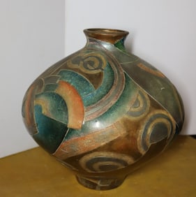 LARGE POTTERY VASE