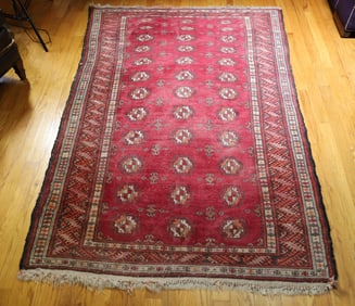 VINTAGE ORIENTAL RUG
