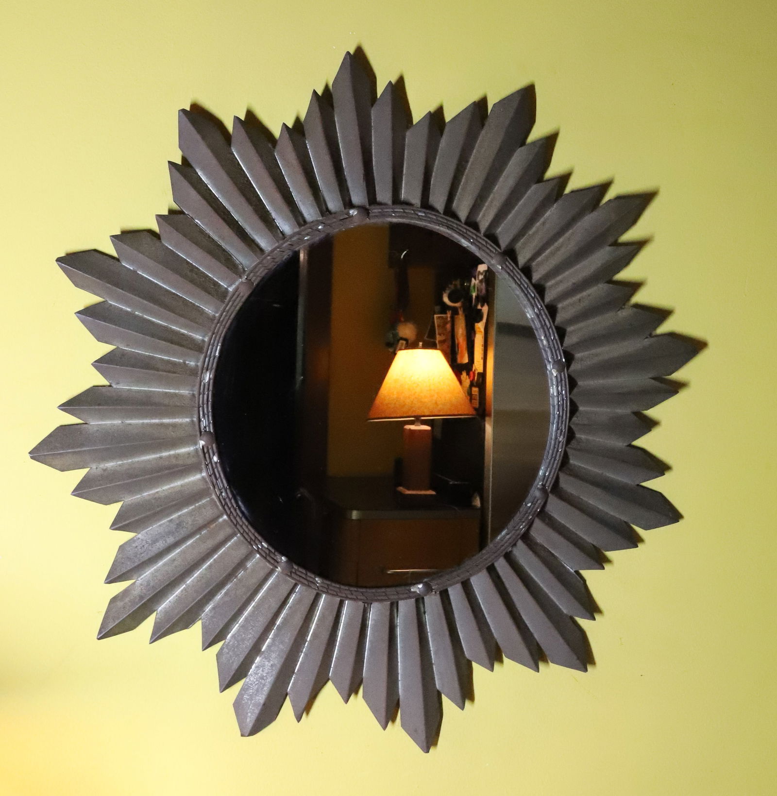 CONTEMPORARY SUNBURST MIRROR (1 of 2)