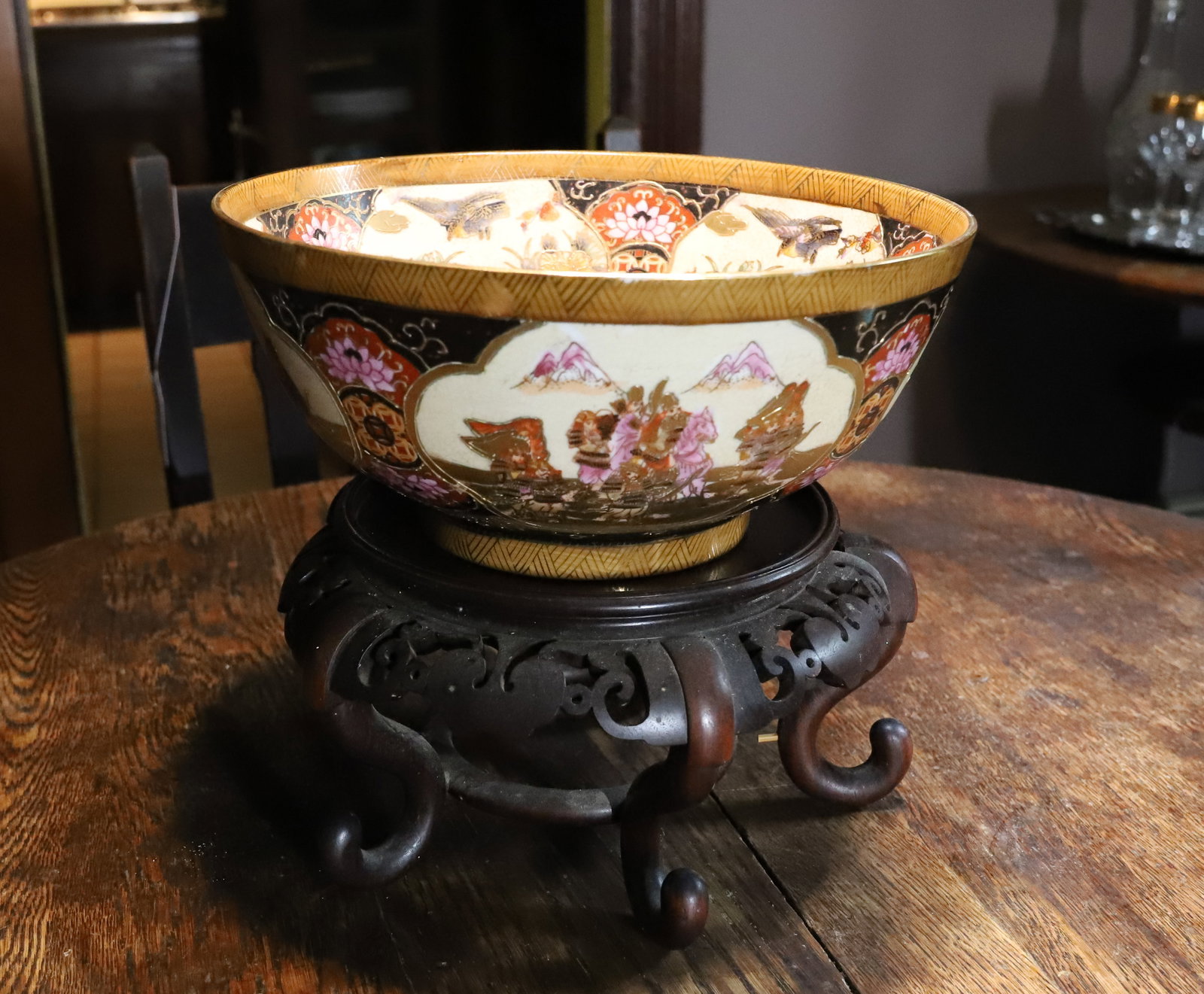 EXPORT PORCELAIN BOWL (1 of 5)
