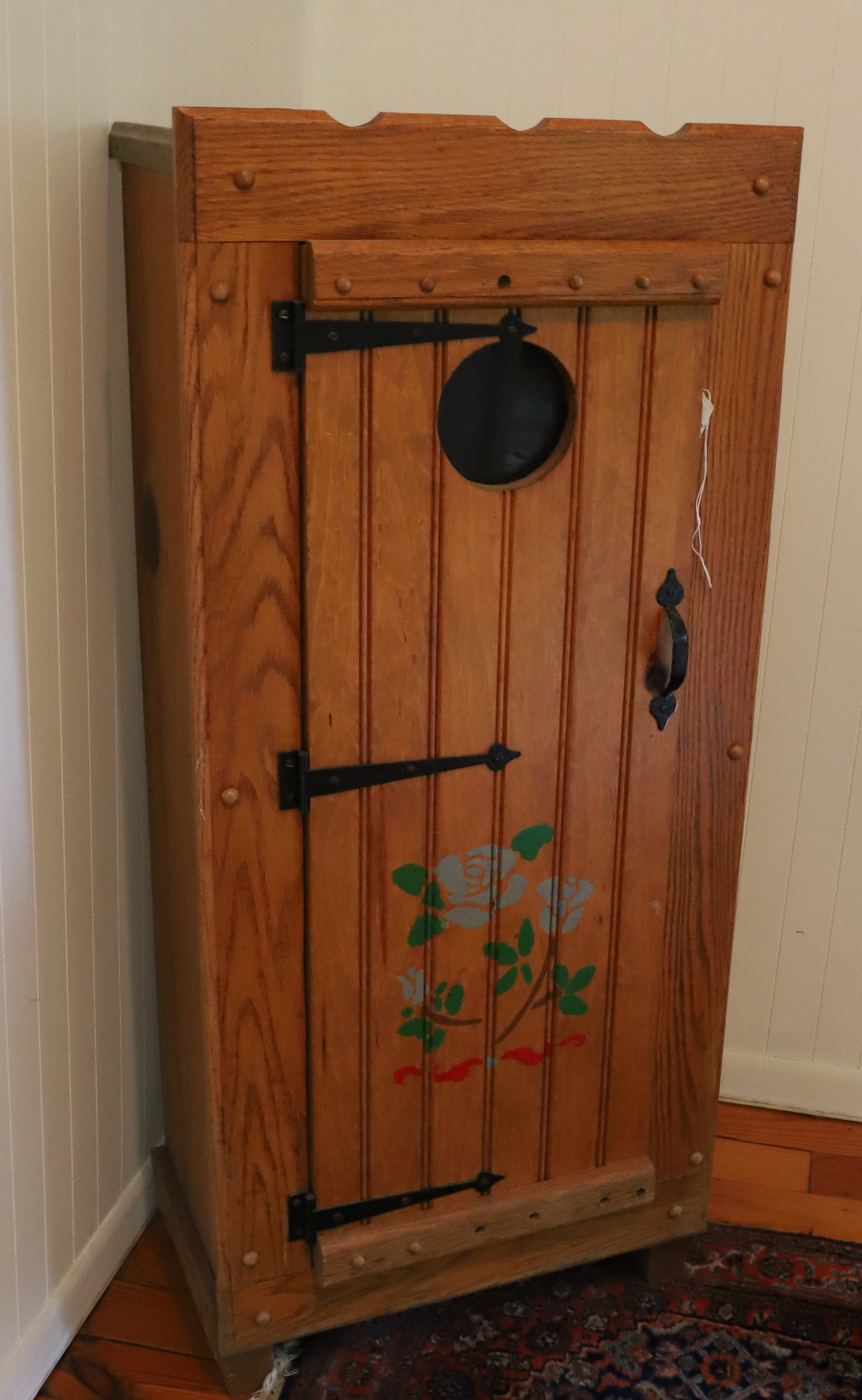 WOODEN COUNTRY CABINET: (4) SHELVES WITH HINGED DOOR, STENCILED FLORAL DESIGN ON FRONT - 40" X 18" X 10" PLEASE READ CAREFULLY – THIS IS AN ONLINE ONLY AND ONSITE AUCTION. THE ADDRESS WILL BE GIVEN AFTER THE AUCTION HA