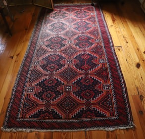 ORIENTAL RUG