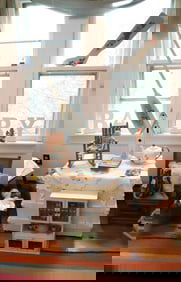 LOT OF BEDROOM ACCESSORIES