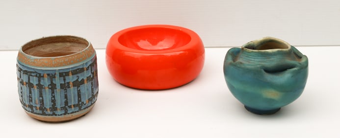 LOT OF VINTAGE POTTERY