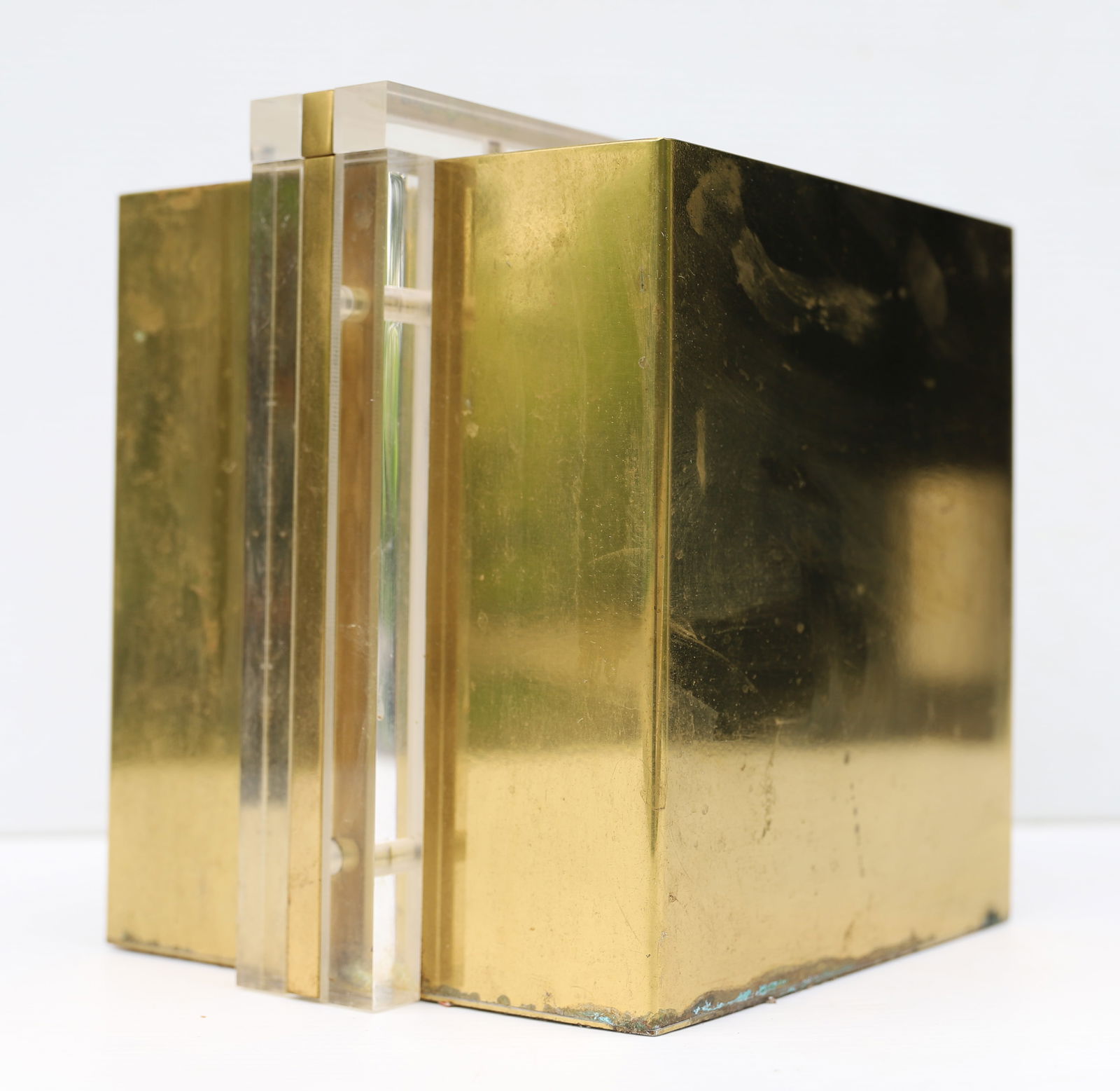 VINTAGE BRASS/LUCITE ICE BUCKET, COOLER (1 of 8)