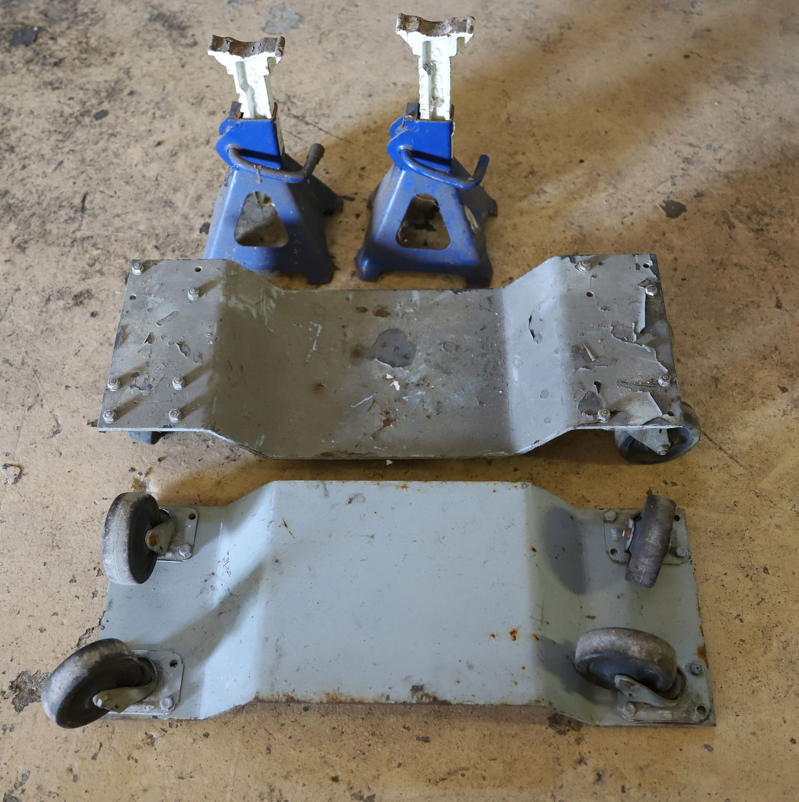 PR OF CAR DOLLIES AND JACK STANDS: DOLLY AND 3 TON JACK STANDS Terms: PLEASE READ CAREFULLY - Terms for Purchasing and Shipping of Auction Items. Please read carefully before bidding. All payments for purchases will be made through Liv