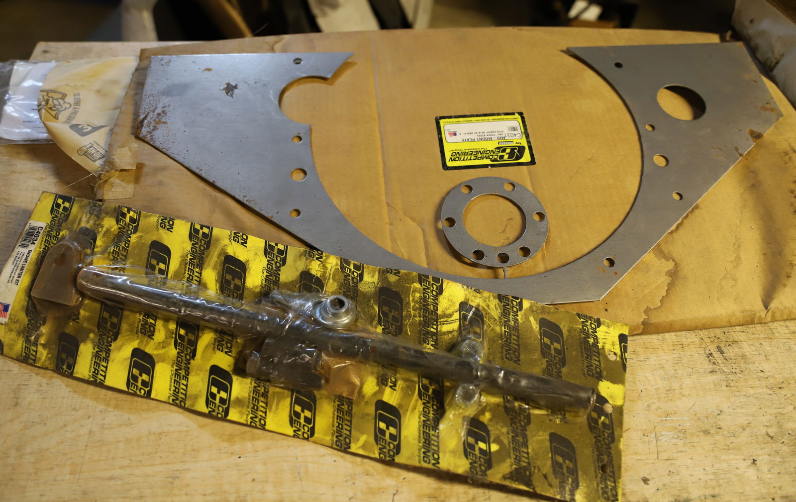 COMPETITION ENGINEERING  KIT (1 of 5)