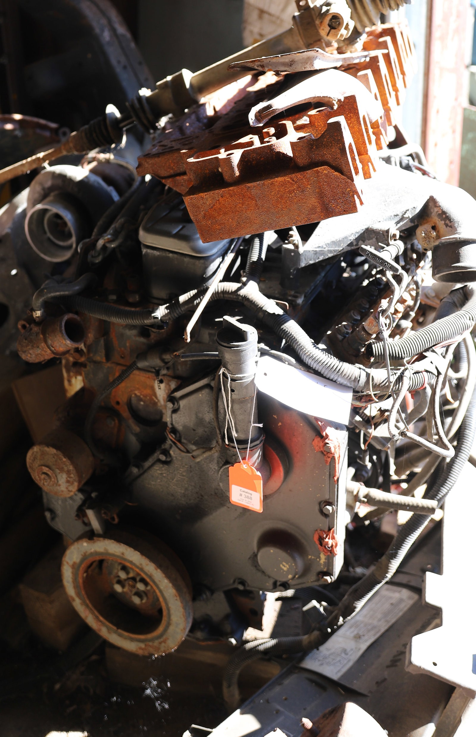 5.9 DIESEL CUMMINS WITH CYLINDER HEAD: HEAD EXPOSED TO MOISTURE. ENGINE CONDITION UNKNOWN. Terms: PLEASE READ CAREFULLY - Terms for Purchasing and Shipping of Auction Items. Please read carefully before bidding. All payments for purchases 