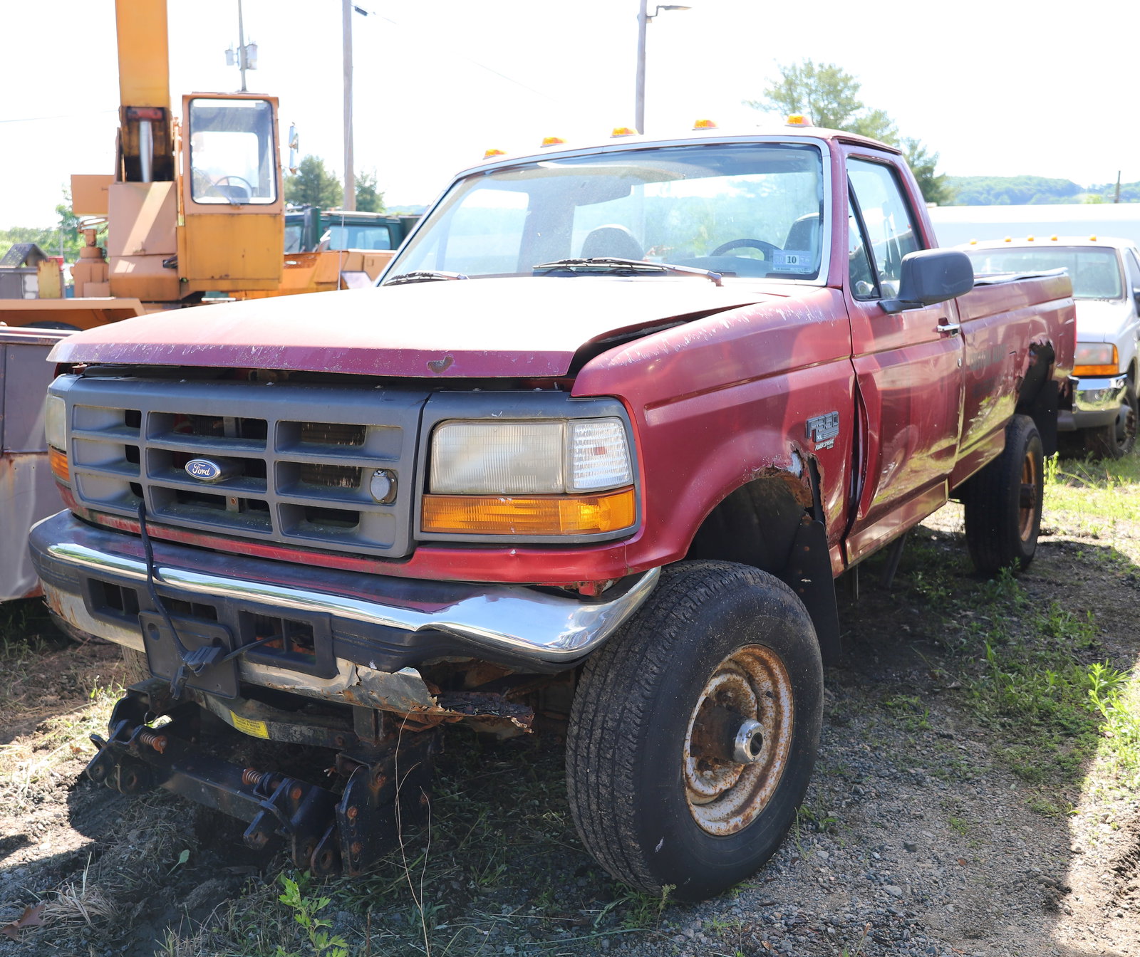 1997 FORD F350 XL POWERSTROKE DIESEL: 4X4 AUTOMATIC. Terms: PLEASE READ CAREFULLY - Terms for Purchasing and Shipping of Auction Items. Please read carefully before bidding. All payments for purchases will be made through LiveAuctioneers.