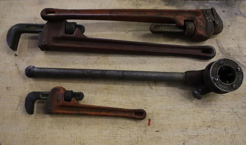 PIPE WRENCHES RIDGID THREADER