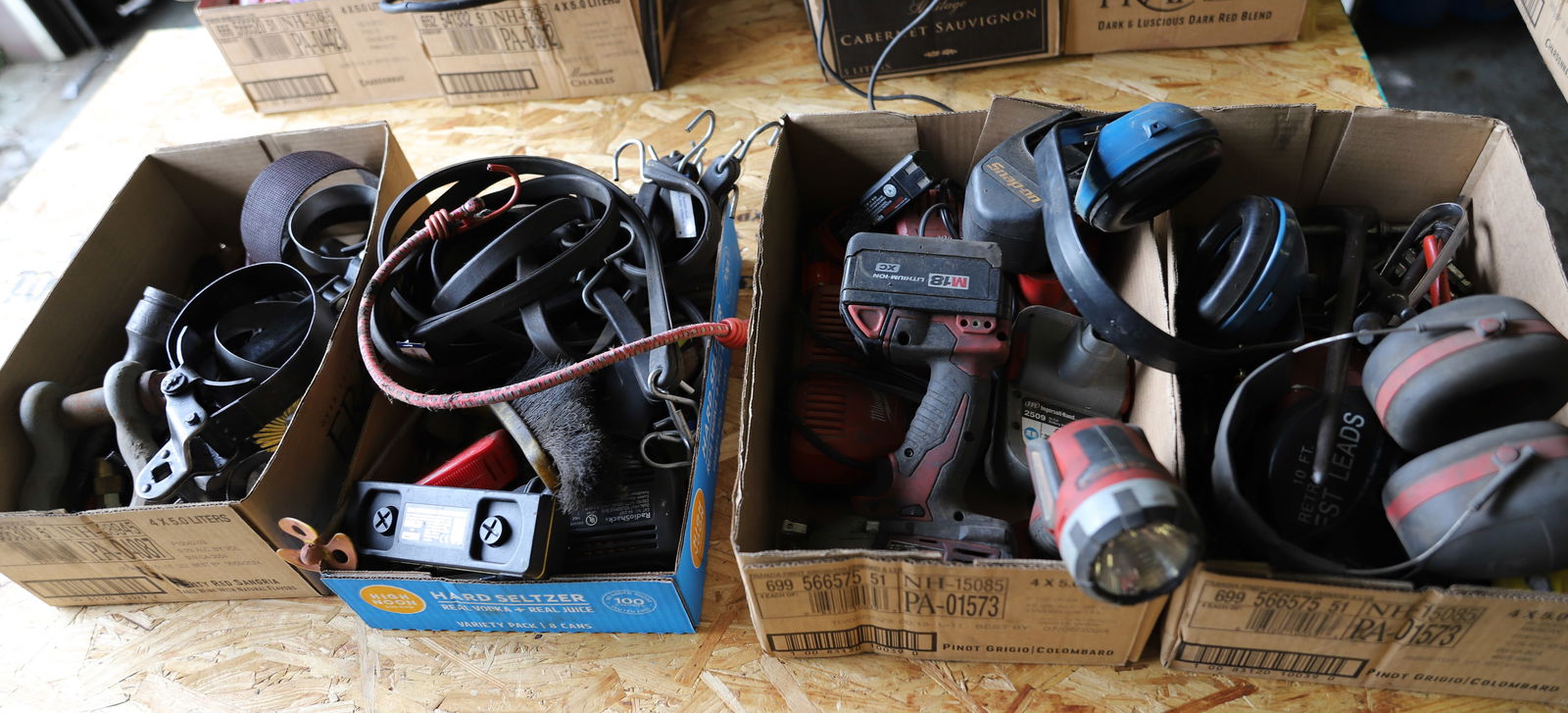 4 LOTS OF ITEMS (1 of 3)