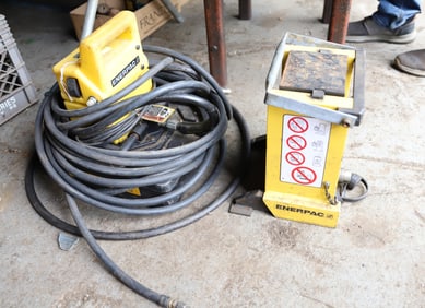 ENERPAC HYDRAULIC PUMP WITH 10 TON JACK