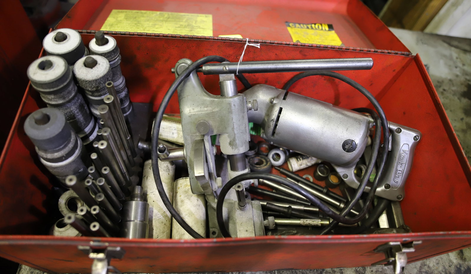 KWIK-WAY HANDHELD SEAT GRINDER: PLEASE READ CAREFULLY - Terms for Purchasing and Shipping of Auction Items. Please read carefully before bidding. All payments for purchases will be made through LiveAuctioneers.com payment processing