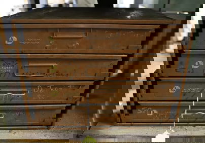 LAWSON CABINET WITH CYLINDER HEAD TOOLS