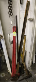 LOT OF HAND TOOLS