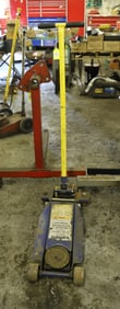 FLOOR JACK