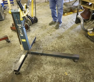 ENGINE STAND
