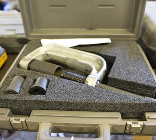 BRAKE ANCHOR PIN/BUSHING SET