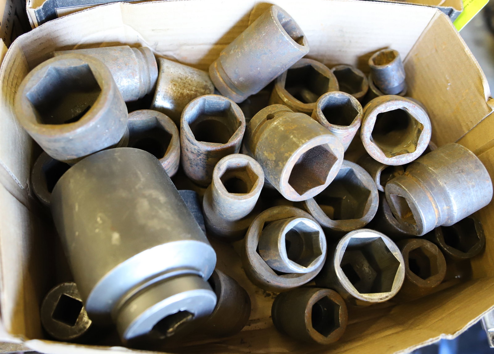 HEAVY DUTY SOCKETS: MAC, SNAP-ON AND OTHERS. PLEASE READ CAREFULLY - Terms for Purchasing and Shipping of Auction Items. Please read carefully before bidding. All payments for purchases will be made through LiveAuctionee