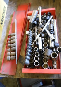 LOT OF SOCKETS