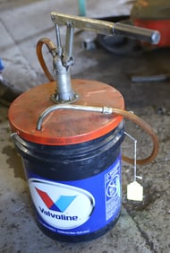 VALVOLINE HAND GREASE GUN