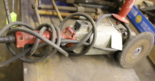 HAND GRINDER