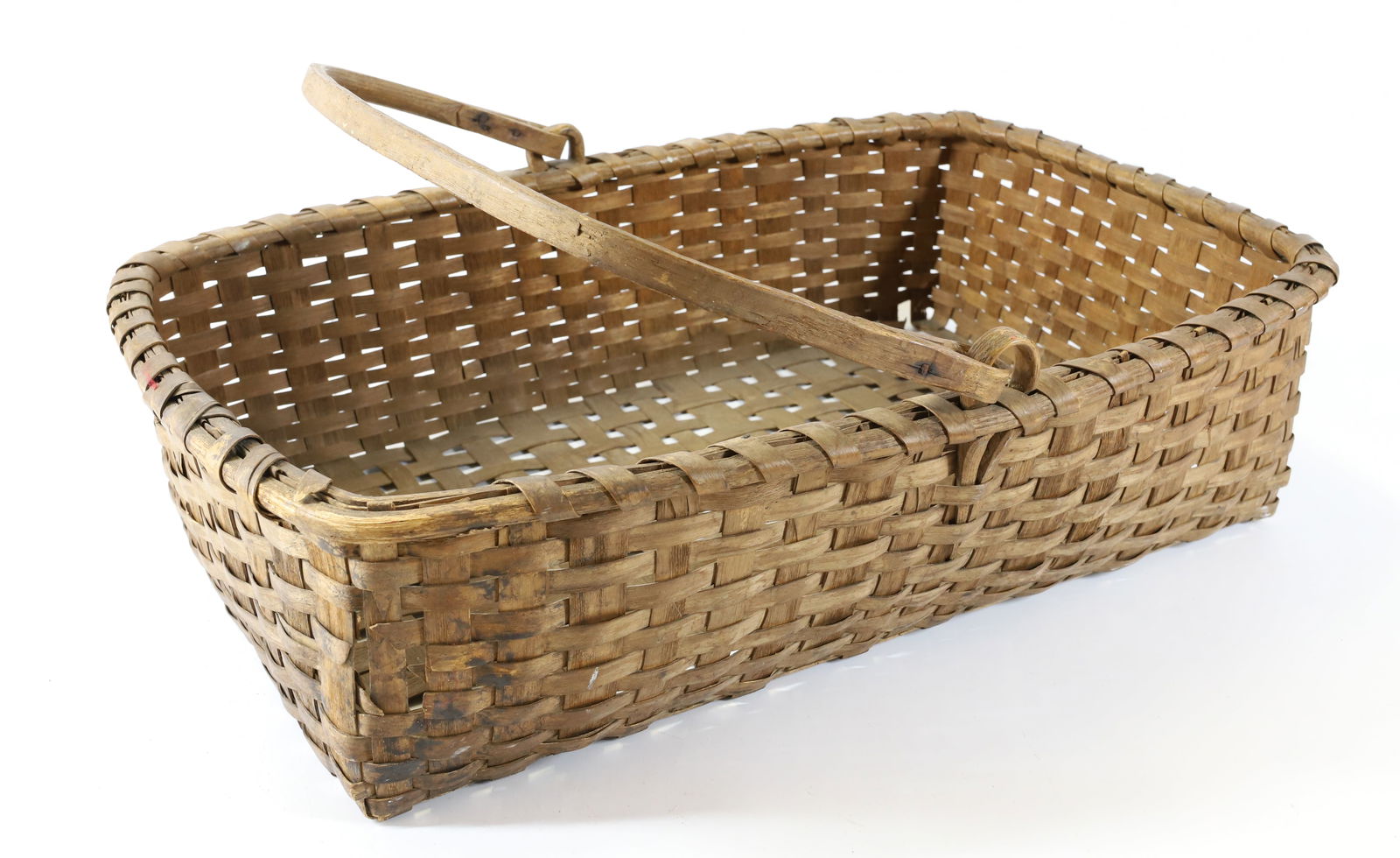 SWING HANDLED MARKET BASKET (1 of 3)