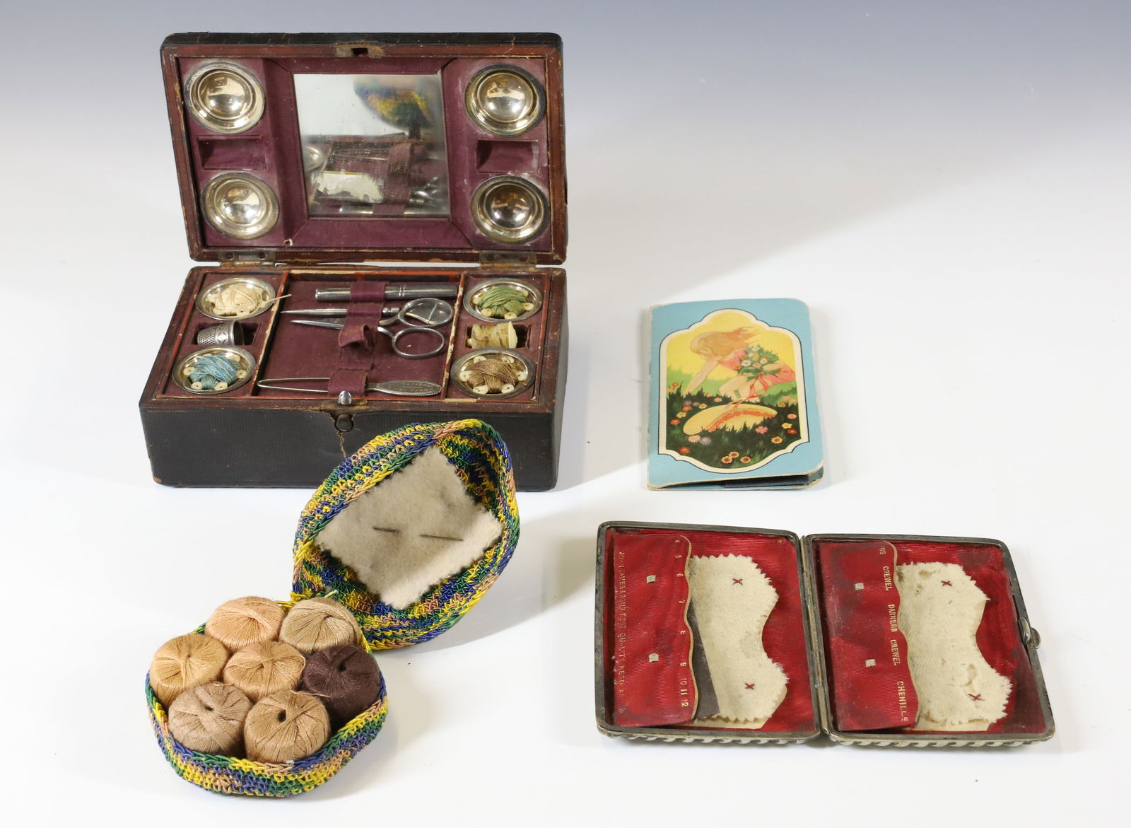 LOT OF SEWING ITEMS (1 of 9)