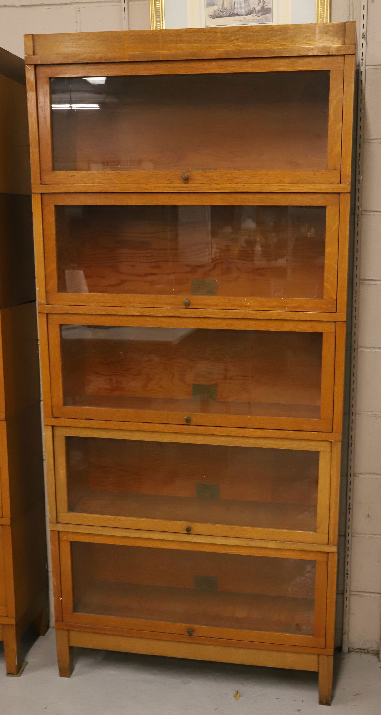 GLOBE-WERNICKE SECTIONAL BOOKCASE (1 of 3)