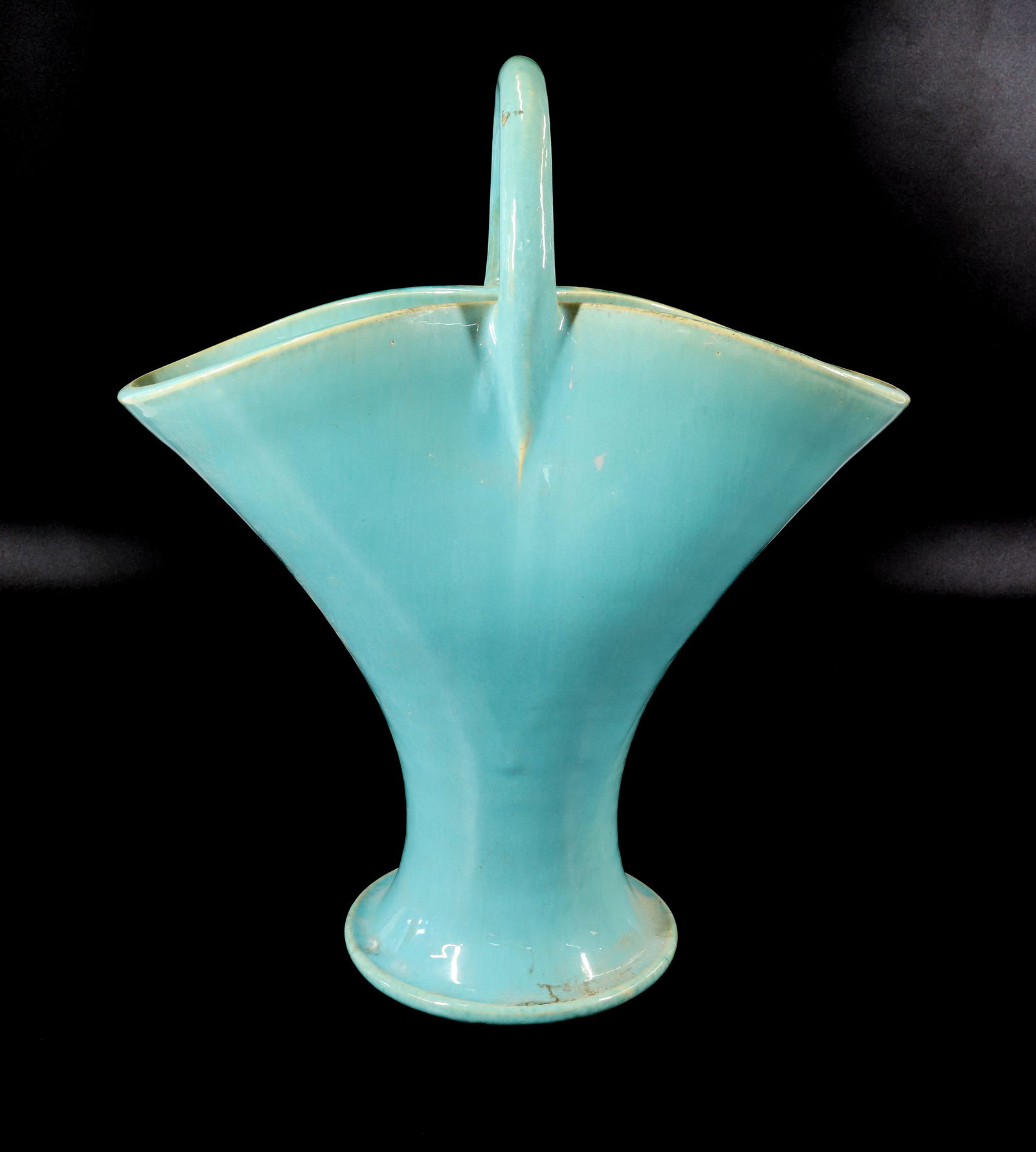 LARGE ROYAL CROWN POTTERY BASKET (1 of 6)