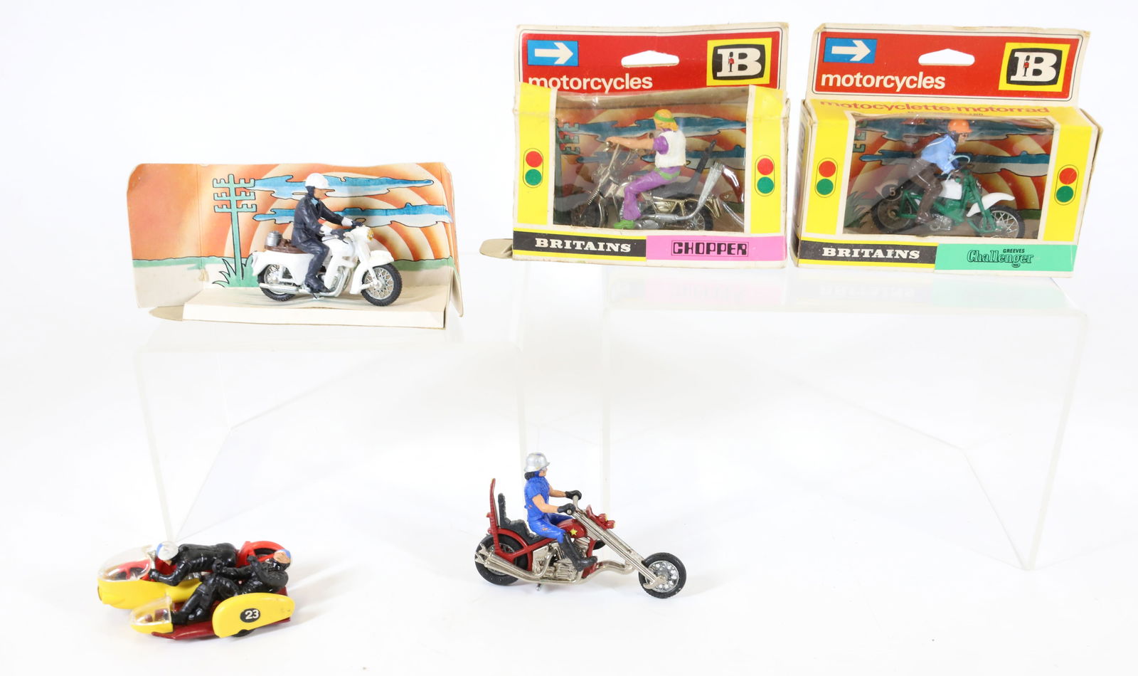 LOT OF BRITAINS TOY MOTORCYCLES (1 of 5)