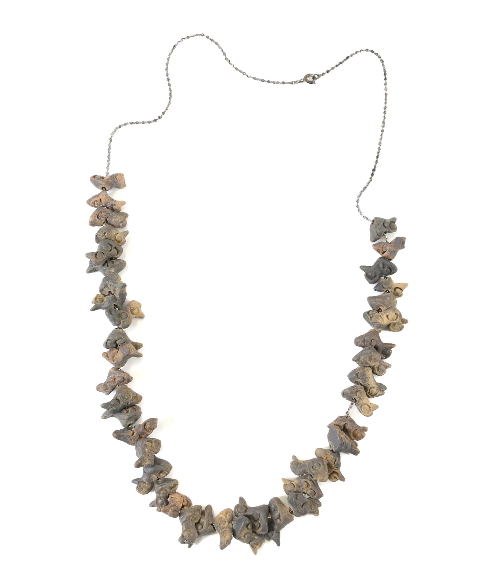 NATIVE AMERICAN EFFIGY BIRD NECKLACE (1 of 3)