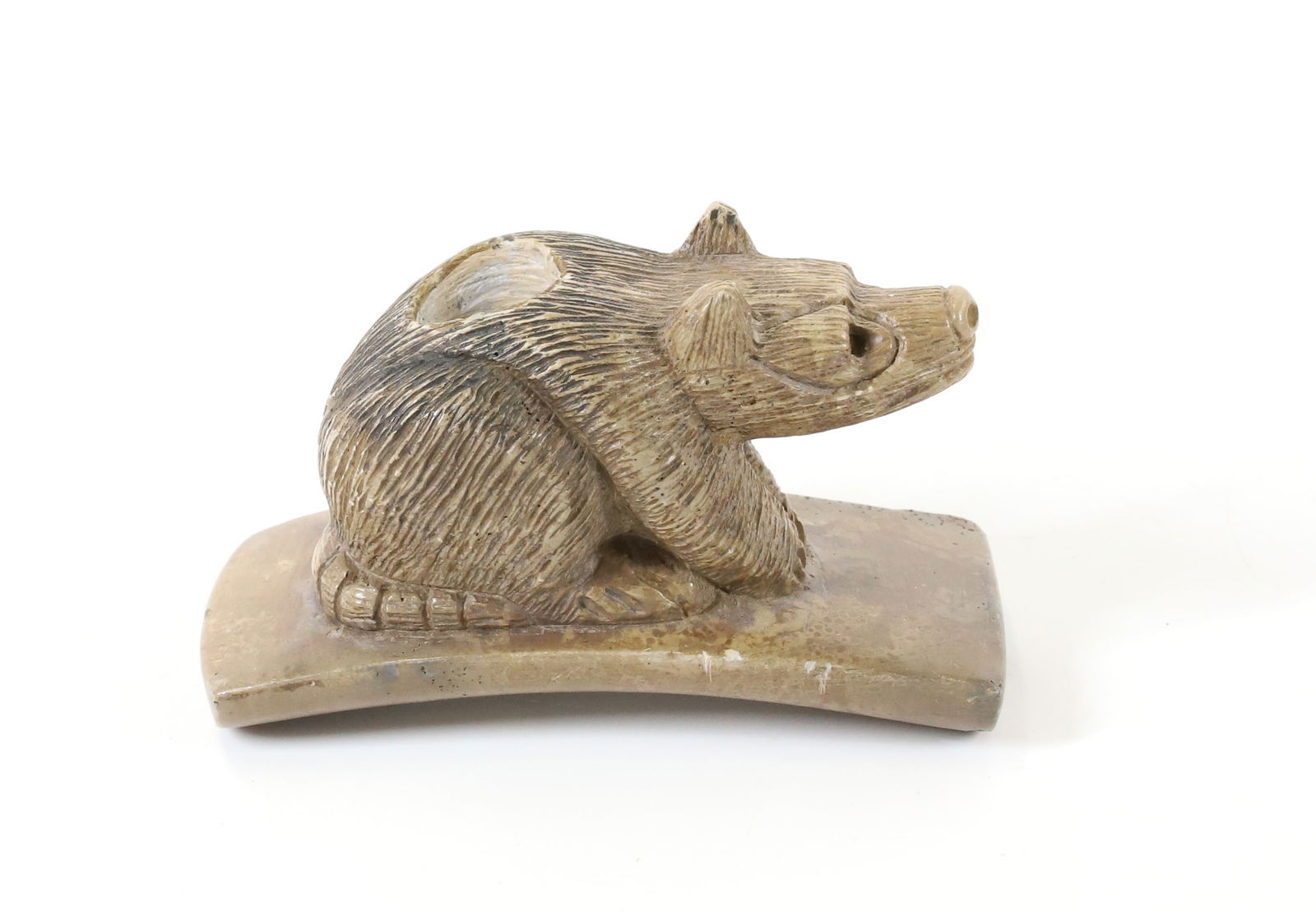 CARVED EFFIGY PIPE (1 of 6)