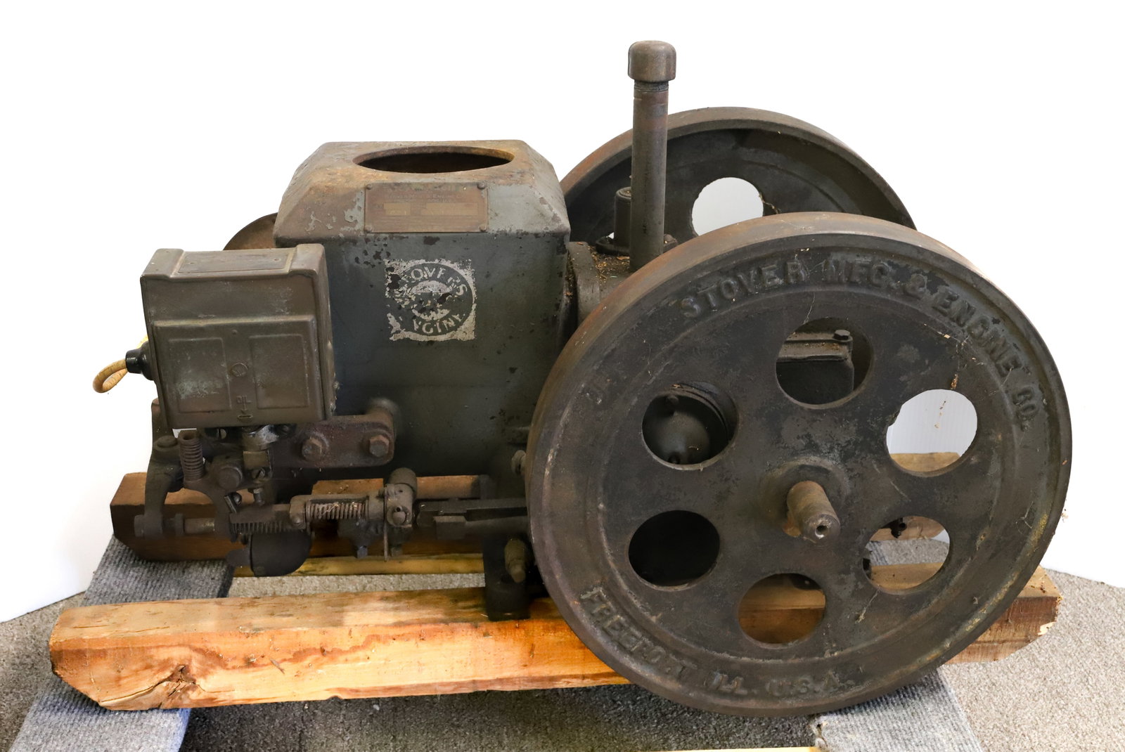 STOVER HIT AND MISS ENGINE: TYPE CT1, SPEED 600, NO. TA212346. **ITEM IS PICK-UP ONLY OR WINNING BIDDER ARRANGE FREIGHT SHIPPING. TERMS: PLEASE READ CAREFULLY - Terms for Purchasing and Shipping of Auction Items. Please read car