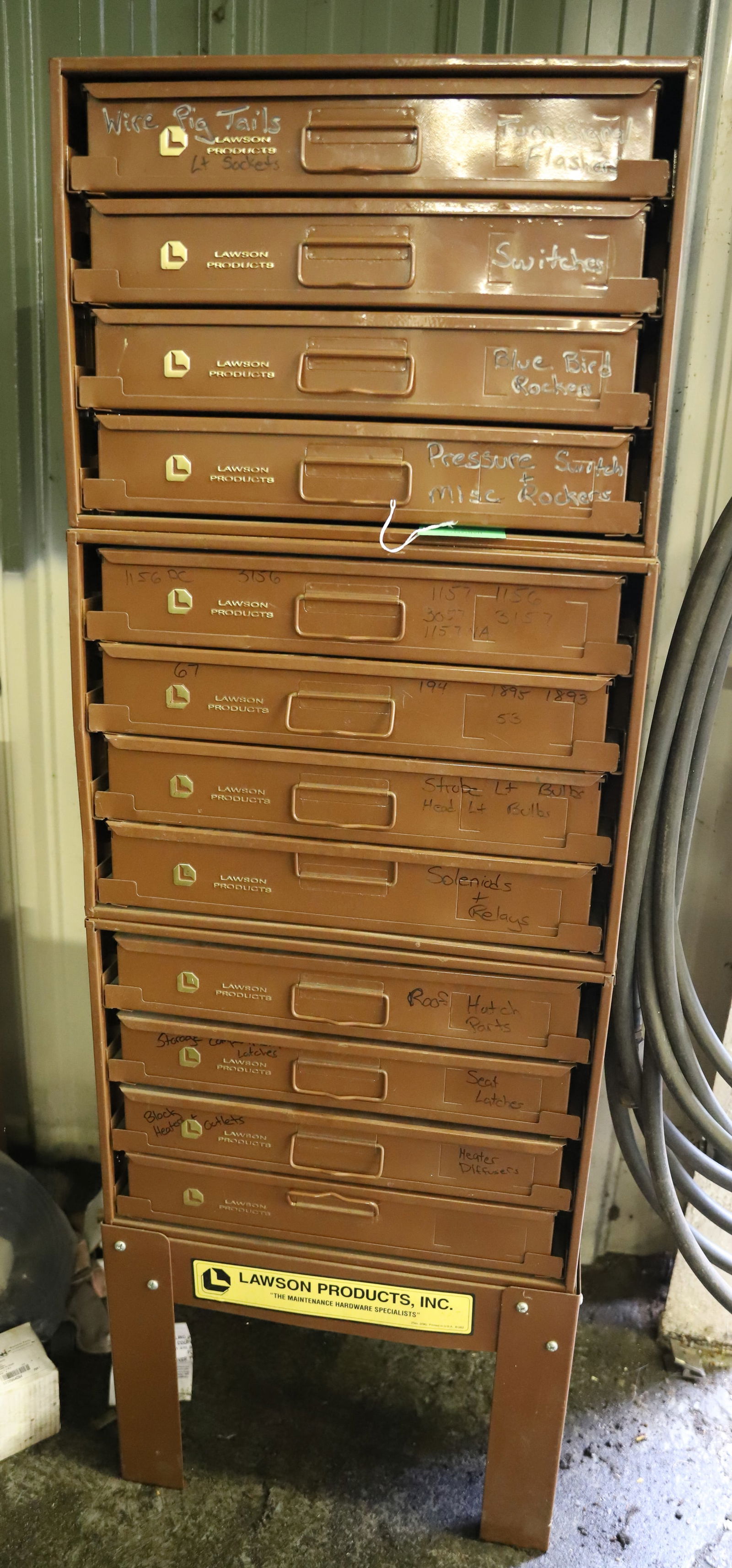 LAWSON THREE SECTION DRAWER STORAGE AND CONTENTS (1 of 5)