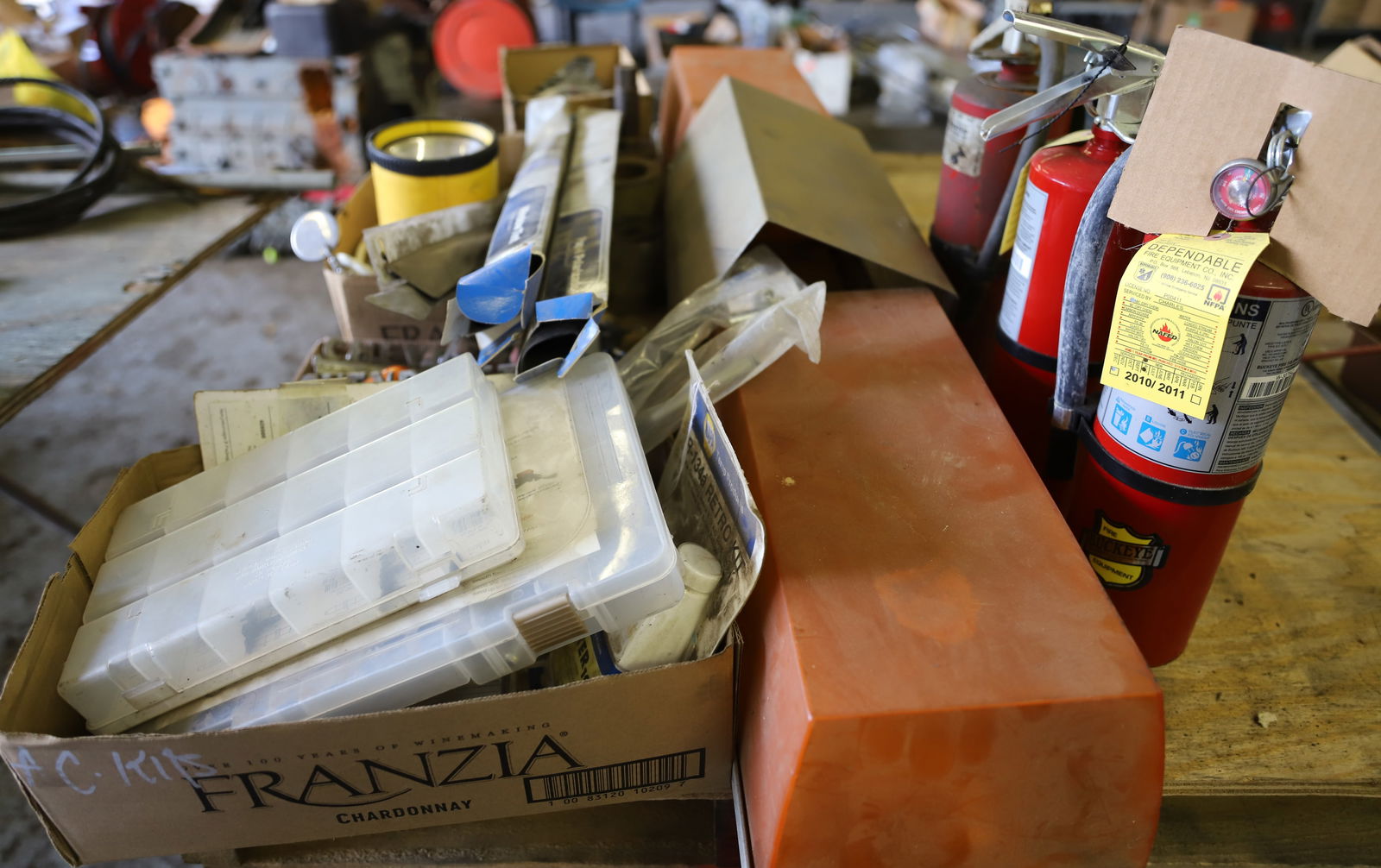 LOT OF AUTO PARTS AND MISCELLANEOUS (1 of 6)