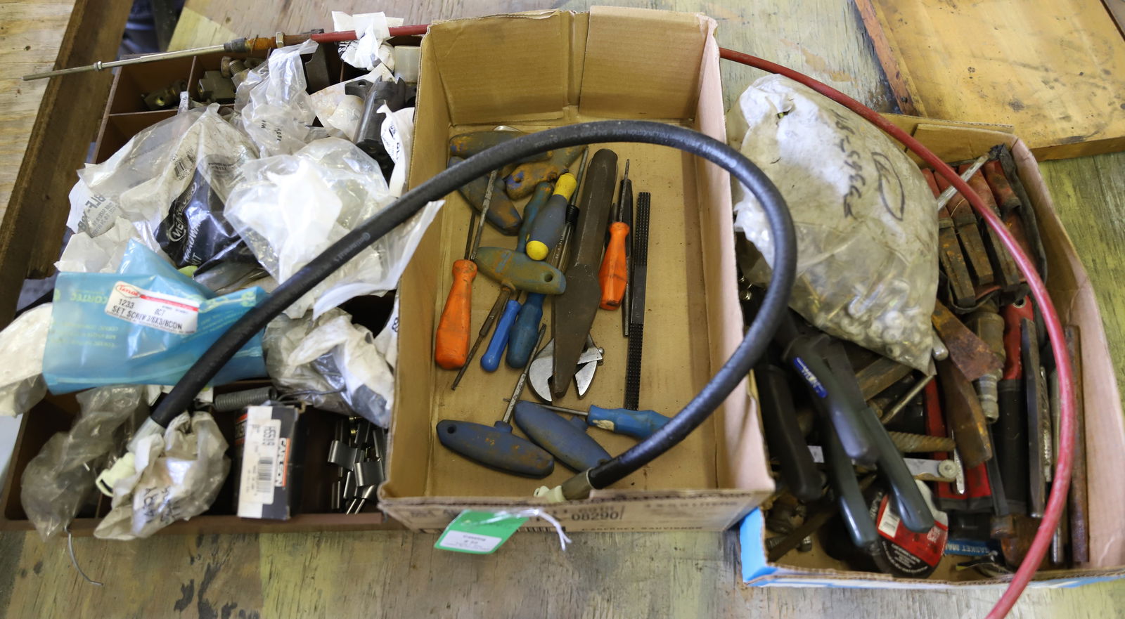 LOT OF VARIOUS TOOLS AND PARTS (1 of 4)